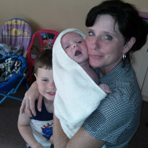 Veronica Roberts Photo 45