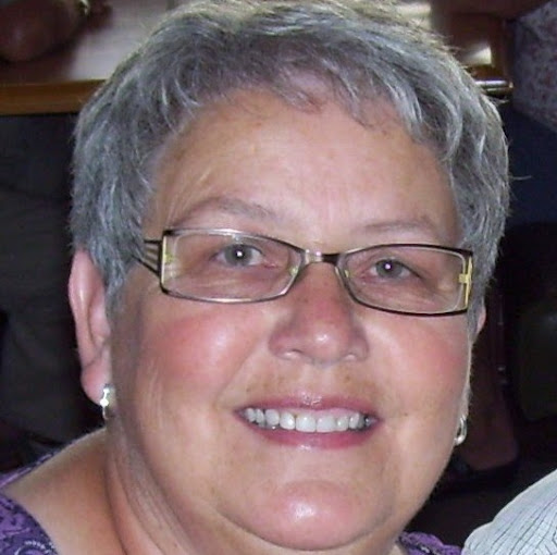 Linda Bain Photo 37