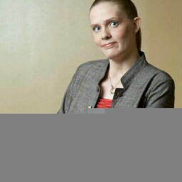Tara Dickinson Photo 13