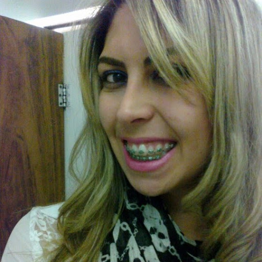 Marcela Peres Photo 10