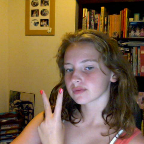 Olivia Harvey Photo 15
