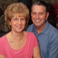 Linda Hinkle Photo 24
