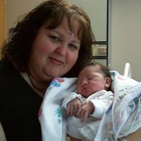 Elizabeth Justice Photo 32