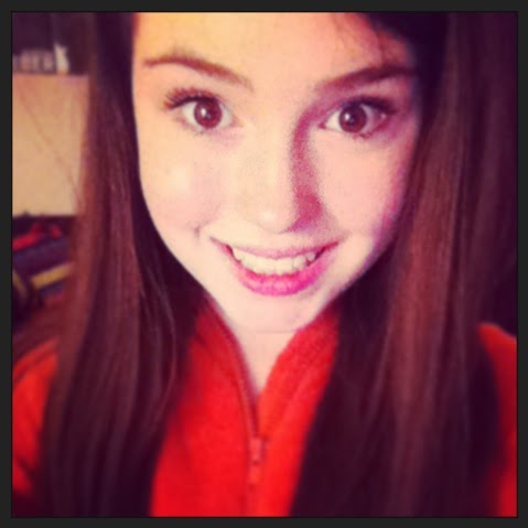Emma Watt Photo 11