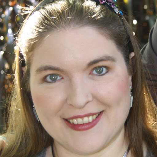 Elizabeth Cochrane Photo 20