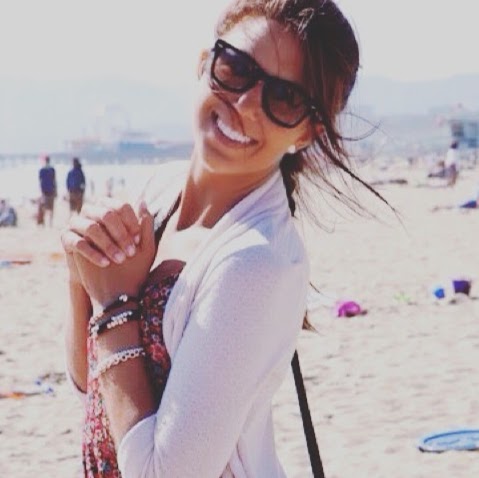 Tara Hayes Photo 32