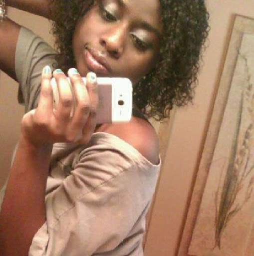 Jocelynn Moore Photo 3