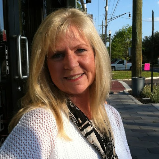 Debra Chapman Photo 24