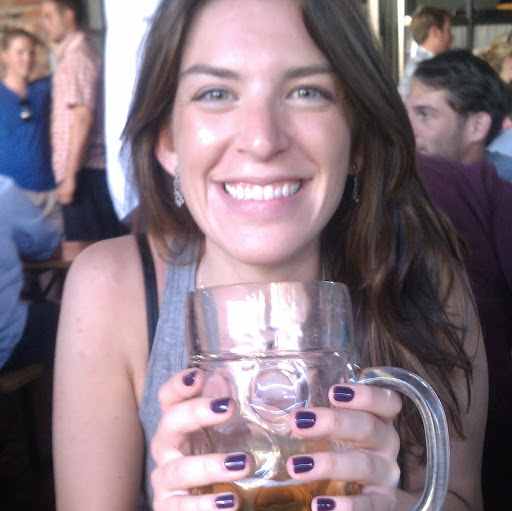 Laura Barker Photo 28