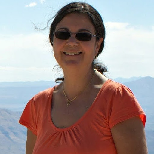 Lisa Sampson Photo 25