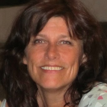 Kim Worthington Photo 32
