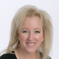 Carrie Nash Photo 26