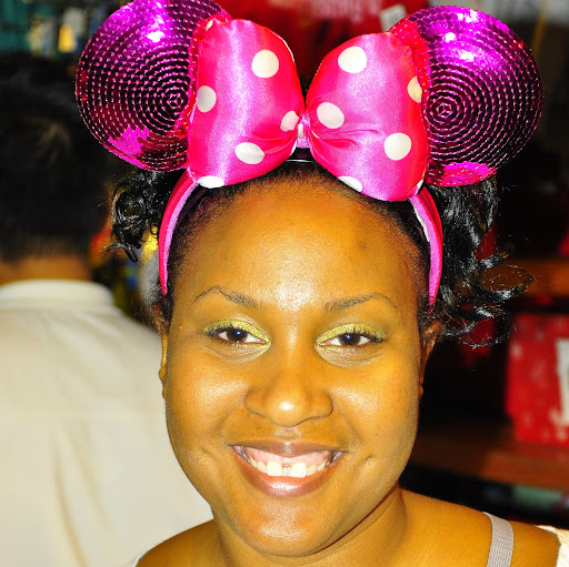 Erica Gibson Photo 42