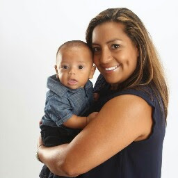 Gina Chaves Photo 21