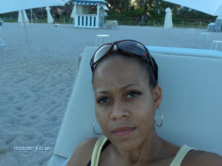 Angela Robinson Photo 20