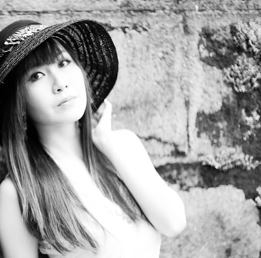 Pamela Tan Photo 14
