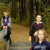 Julie Houser Photo 26