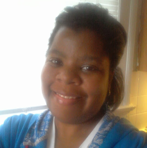 Camille Roberts Photo 24