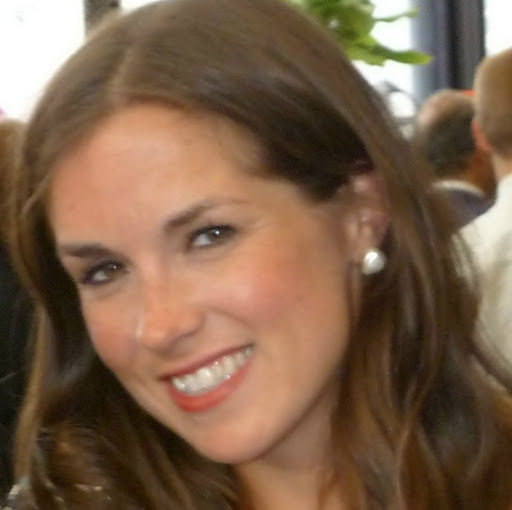 Laura Clark Photo 25