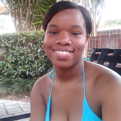 Latasha Robinson Photo 10
