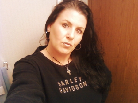 Terri Lewis Photo 20