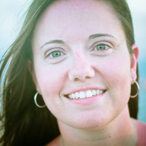 Amie Jones Photo 29