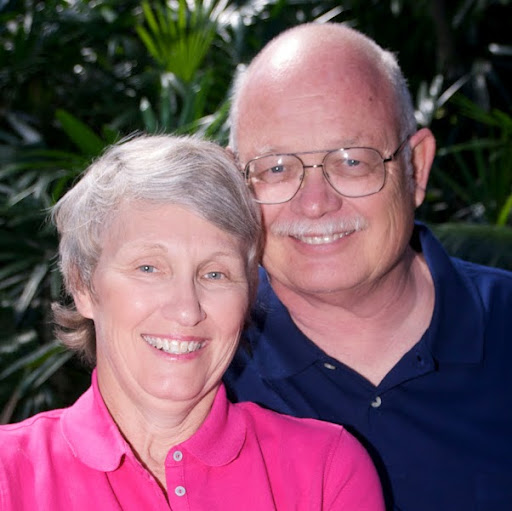 Laurie Olson Photo 37