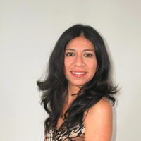 Erika Montes Photo 27