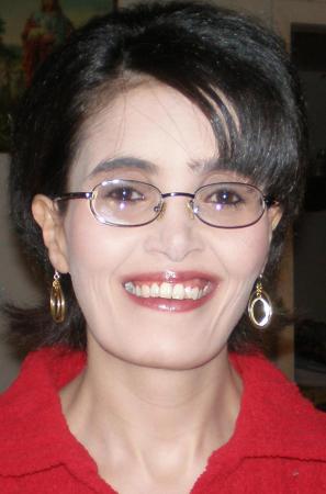 Angela Perry Photo 33