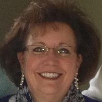 Cindy Schneider Photo 30