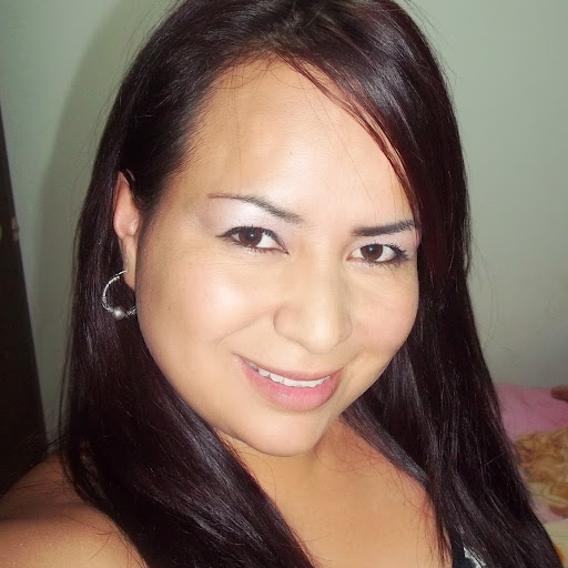 Diana Garzon Photo 21