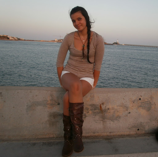 Irene Juan Photo 15