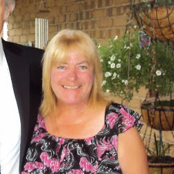 Julie Robinson Photo 21