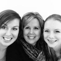 Lori Hayes Photo 35