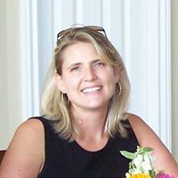 Jennifer Larson Photo 40