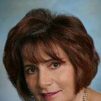 Luann Richardson Photo 4