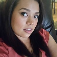 Elizabeth Quiroz Photo 32