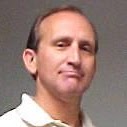 Robert Dietz Photo 22