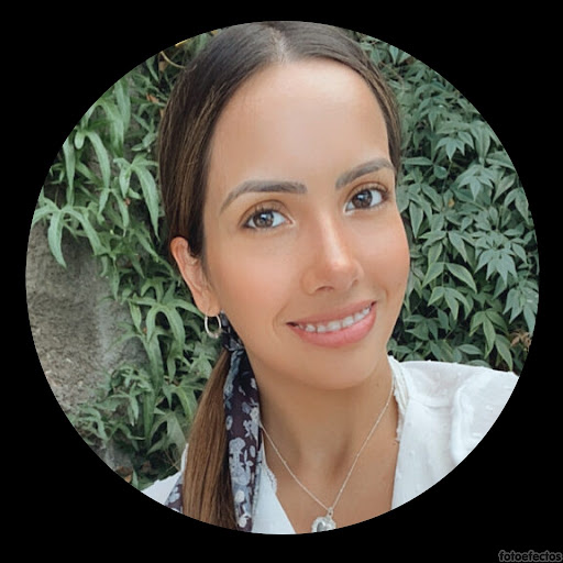 Catalina Rivera Photo 22