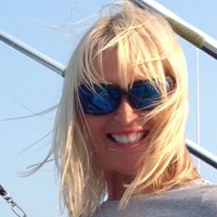Laurie Bergeron Photo 29
