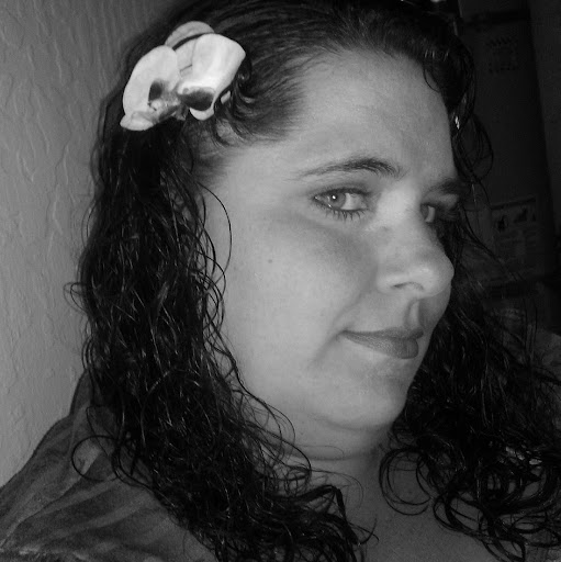 Veronica Goodman Photo 12