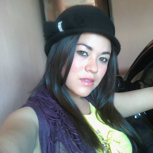Karina Saavedra Photo 26