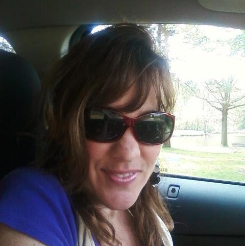 Angie Walker Photo 31