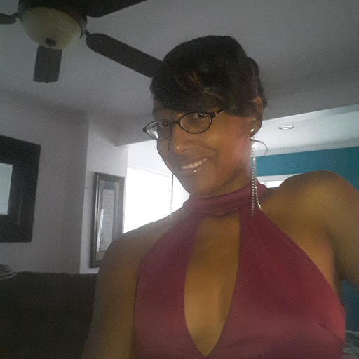 Nicole Harris Photo 56