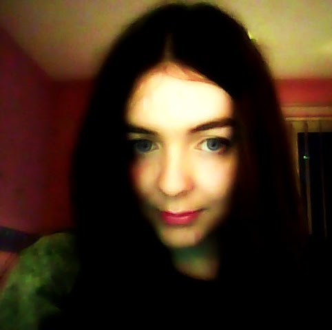 Chloe Humphries Photo 12