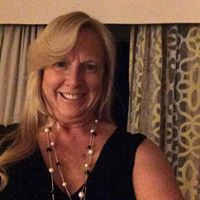Lynn Carey Photo 28