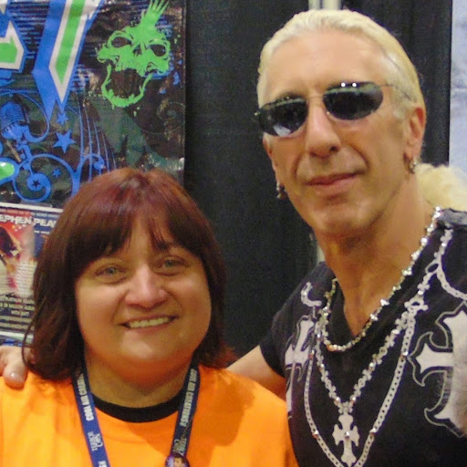 Lois Roberts Photo 13