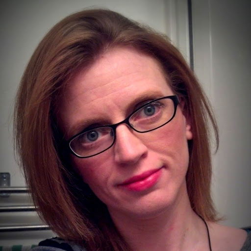 Julie Dickson Photo 44