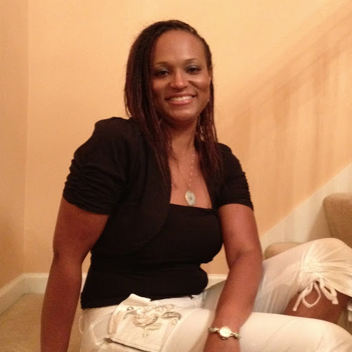 Karen Thompson Photo 54