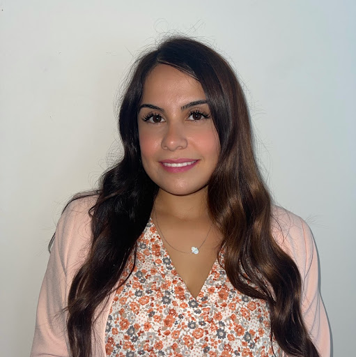 Alejandra Ortiz Photo 11